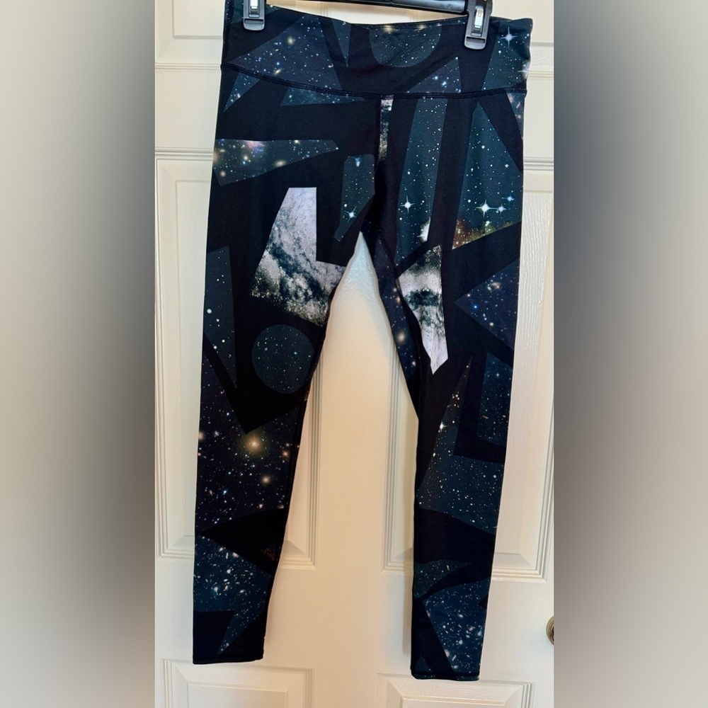 Alo Yoga Airbrush Leggings M Space Print Mid Rise Marble Galaxy Workout Pants
